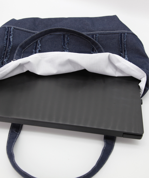 Fringe Line Big Bobu Shoulder Bags _ [Black] thumbnail 23
