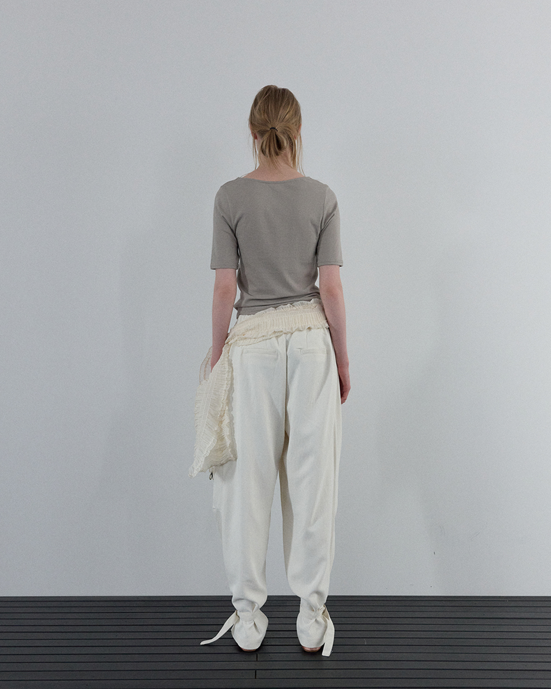 SHIRRING V-NECK TOP_BEIGE - 2 COLORS BEIGE