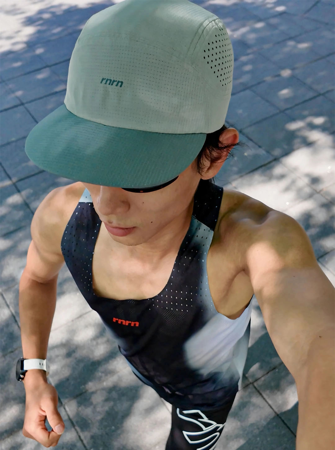 BREEZE TWO-TONE RUN CAP - 6 COLORS LEMON/YELLOW