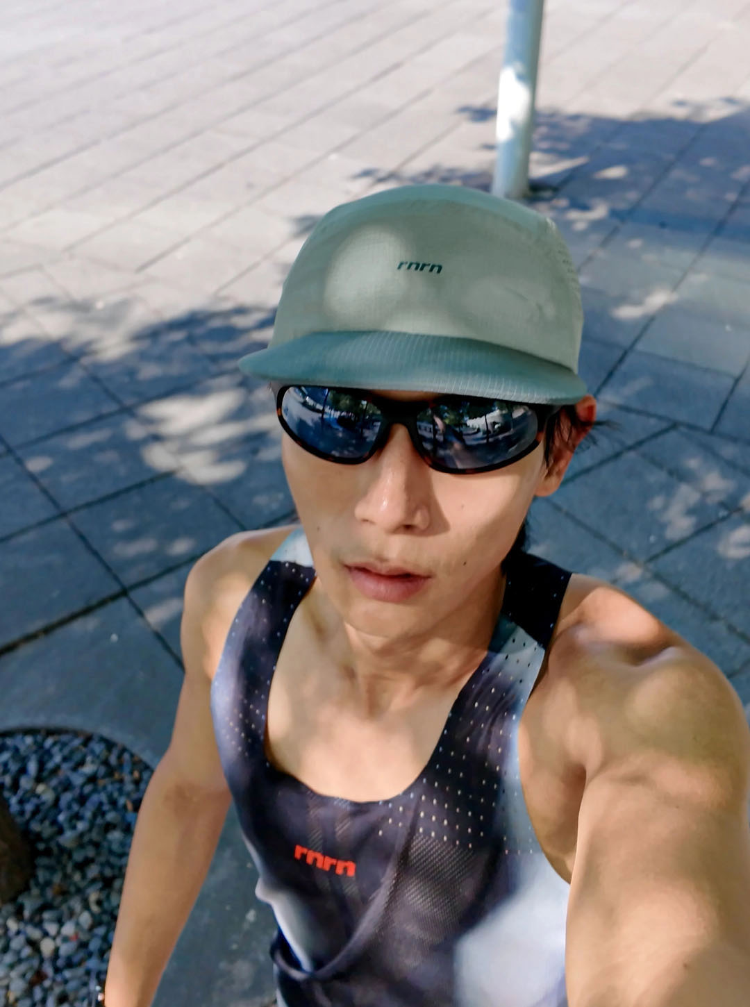 BREEZE TWO-TONE RUN CAP - 6 COLORS BLUE/WHITE