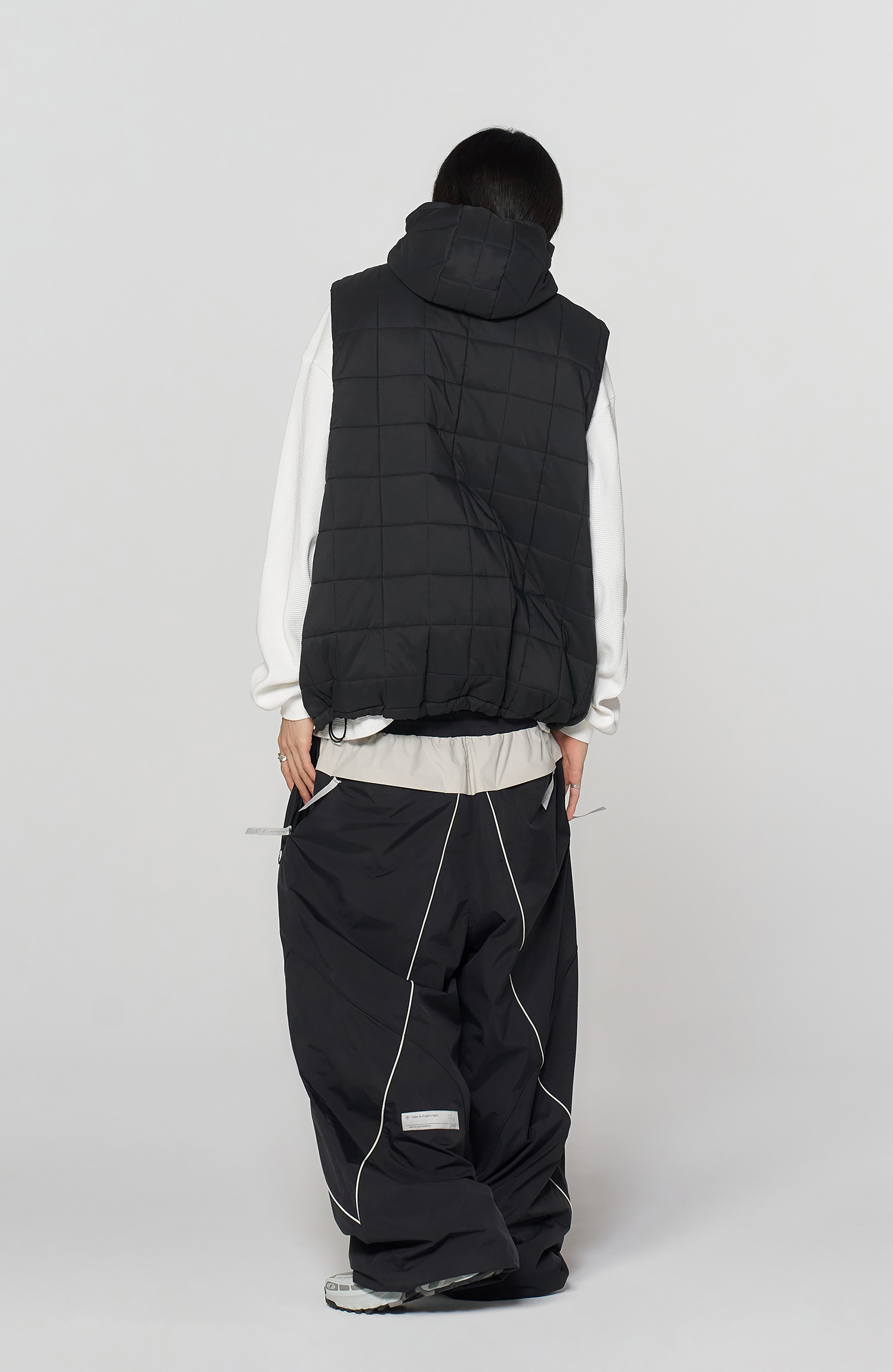 가프(GAFH) Gride Padding Vest (Black) - 사이즈 & 후기 | 무신사