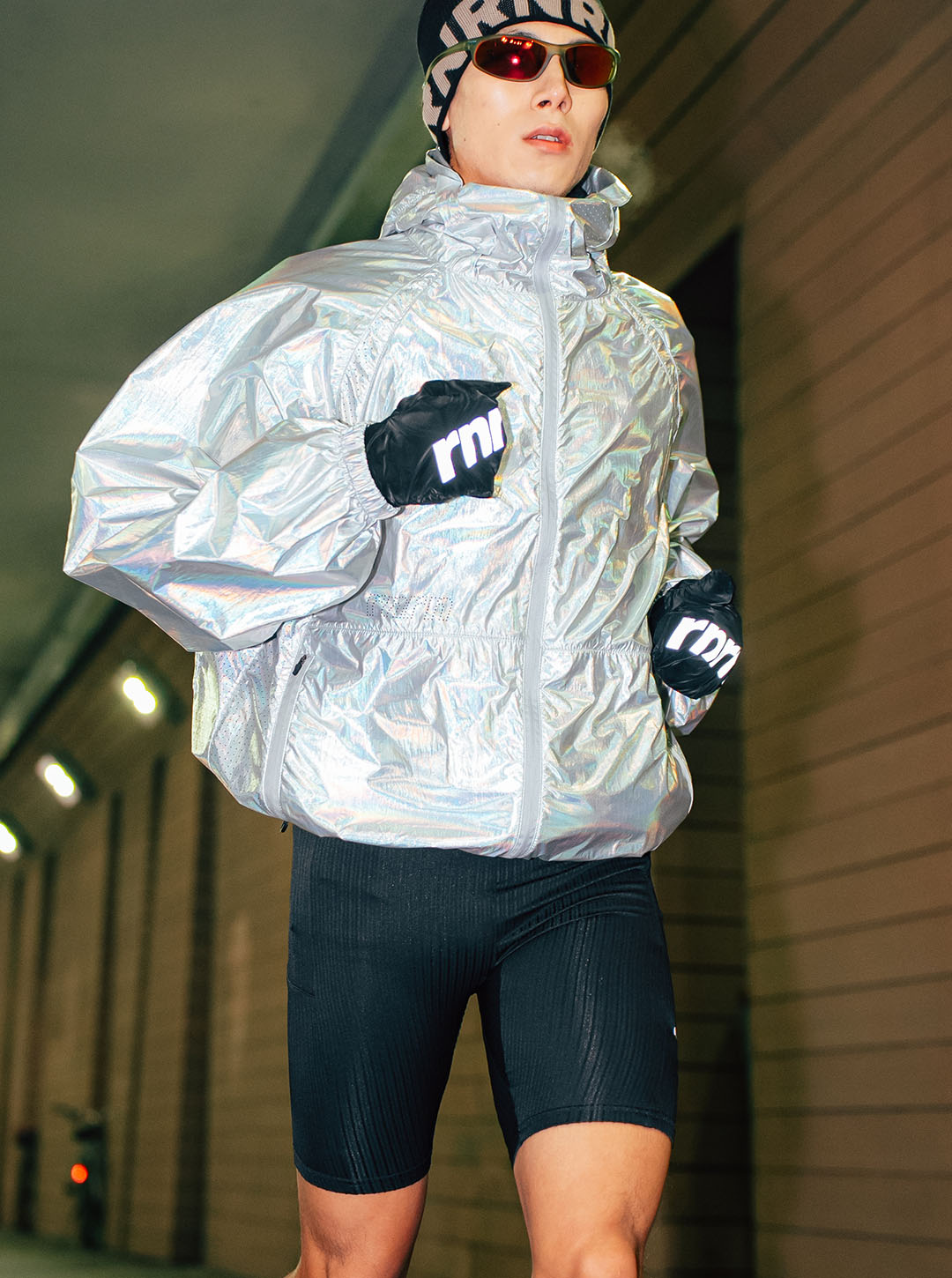 MITT GLOVES -