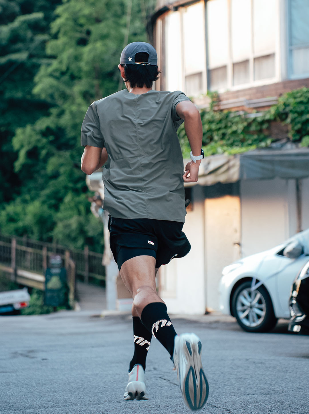 SHORT SLEEVE RUNNING TEE - 4 COLORS BLACK