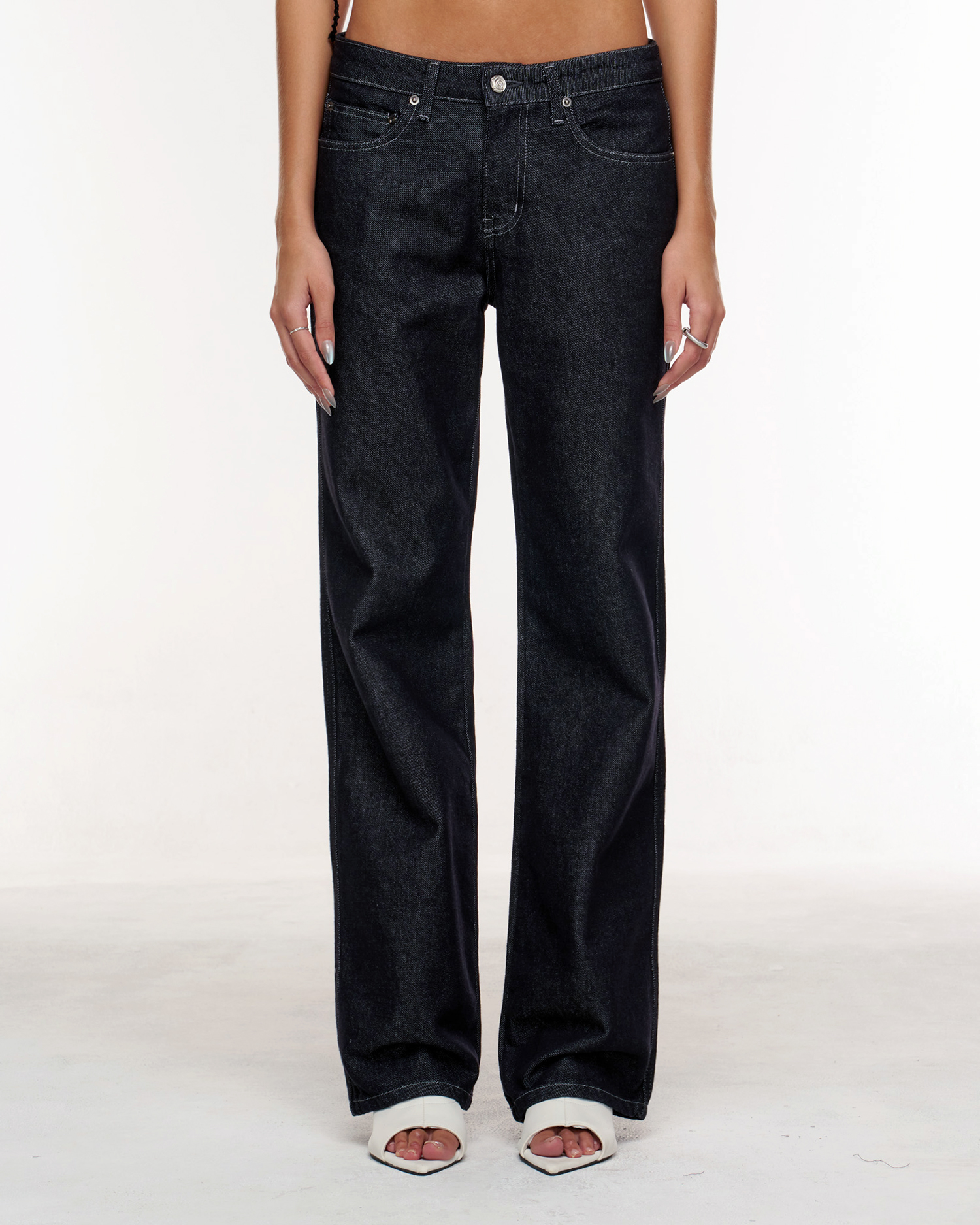 ALYS STRAIGHT JEAN