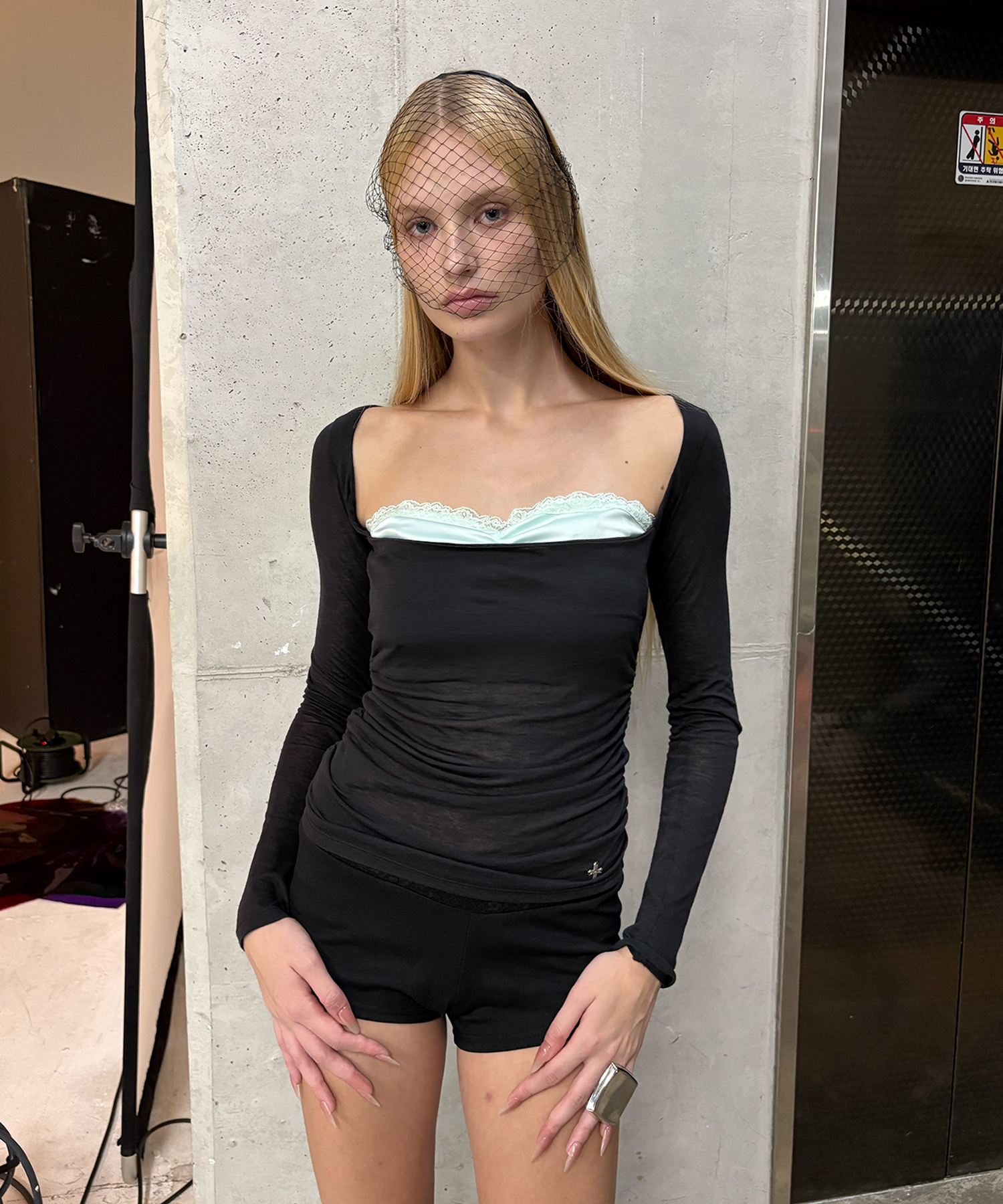 EIRA LAYERED T - 3 COLORS BLACK