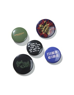 어반스터프 디자인 핀(디자인 랜덤 증정) 사은품 이미지