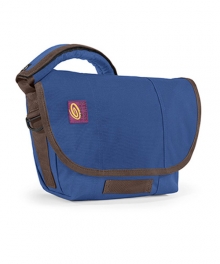 엠바커데어로 메신져백 137-1-4042 EMBARCADERO MESSENGER BAG (XS)