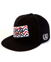 var boxlogo zigzag snapback black