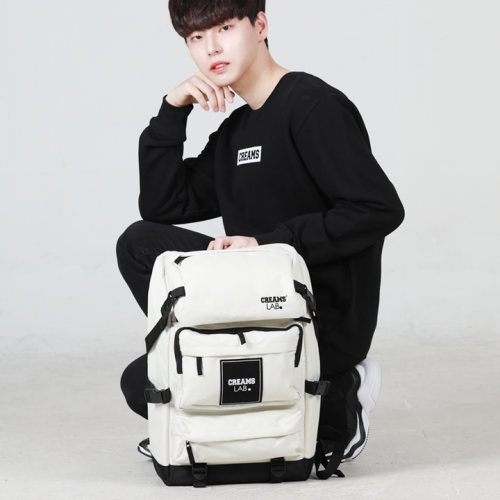 크림스랩(CREAMS LAB) 멀티 백 VER.2 화이트(MULTI BAG VER.2 WHITE )+패치1종랜덤증정/백밴드증정 - 사이즈 & 후기 | 무신사