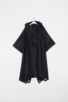 LOVE CITY PONCHO BLACK