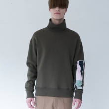 ci TURTLE NECK (KHAKI)