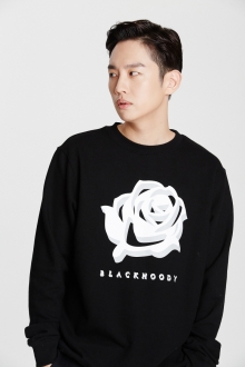 3D ROSE CREWNECK SWEATSHIRT BLACK