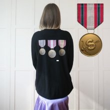 medal T shirt