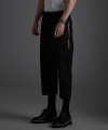 BACK LAYER CROPPED PANTS