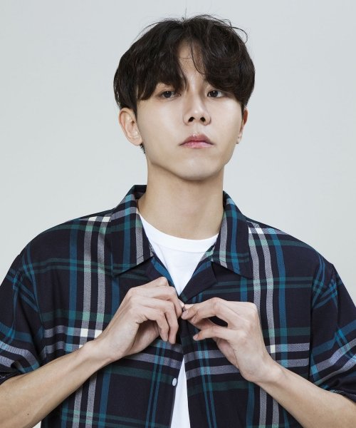 시에스타(SIESTA) CHECK PATTERN HALF SHIRTS [NAVY-BLUE] - 46,400 | 무신사 스토어