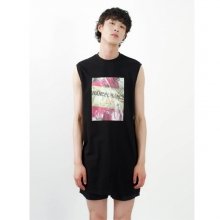 Long graphic sleeveless shirt(BLACK)