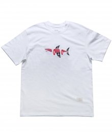 16 Cutting Shark T-shirts (white)