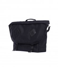 CL MESSENGER BAG (black)