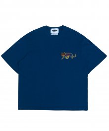 표범 자수 노멀넥 1/2 티셔츠 (blue)