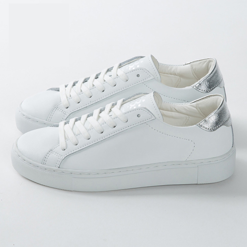 스타비(starb) 울루루0872 화이트/실버