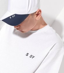 S SY 사선 절개 볼캡 화이트/네이비