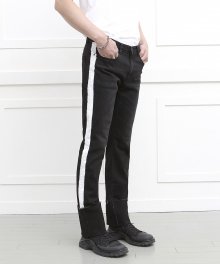 HAND PRINTED ROLLUP JEAN BLACK