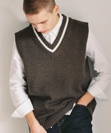 M#1468 league knit vest (brown)
