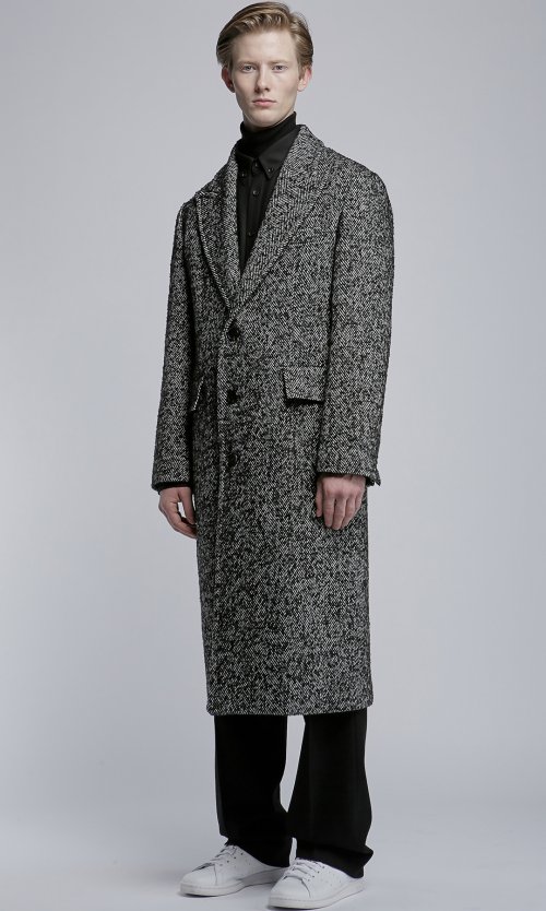 에터(etre) 하프더블 피크드라펠 코트