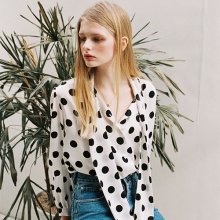 BIG DOTS TIE BLOUSE WHITE