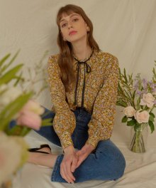 monts667 yellow flower blouse