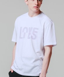LOVE IS LIES 반팔 티셔츠 화이트
