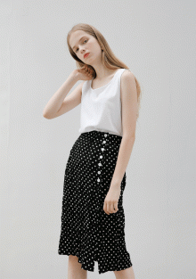 DOT RUMPLE BUTTON SKIRT - MID DOT