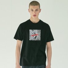 [EBAMB2005M]UNCENSORED 발자국 티셔츠_BLACK