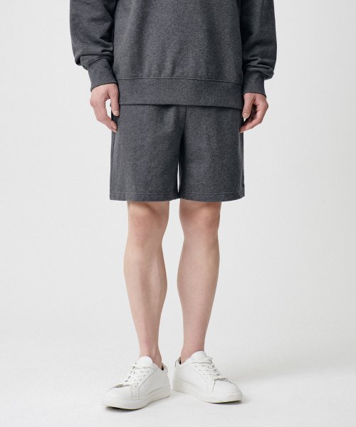 무신사 스탠다드(musinsastandard) 스웨트 쇼츠 [차콜 그레이]