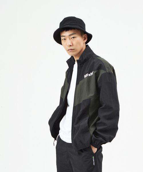 셀피쉬(selfish) 나일론 크런키 윈드브레이커(SBS3JP02) (BLACK)