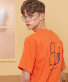 B Window T-shirt (Orange)