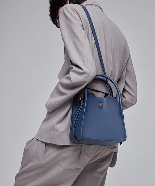 덱케(DÉCKE) 클레프 백 (DE1J3ABG004WSNY) - 165,000원 | 무신사 스토어