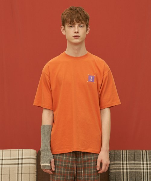 어널로이드(UNALLOYED) 셔터 스피드 티셔츠 / 오렌지