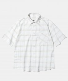 Flat white mood 1/2 shirt S34