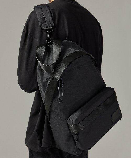 메종미네드(Maison Mined) 2 In 1 One Pocket Backpack - 109,000 | 무신사 스토어