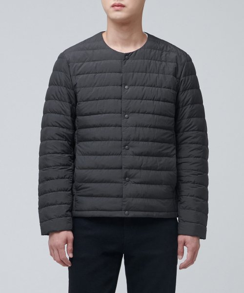 무신사 스탠다드(musinsastandard) 트랜스폼 라운드 넥 라이트 다운 재킷 [차콜 그레이]