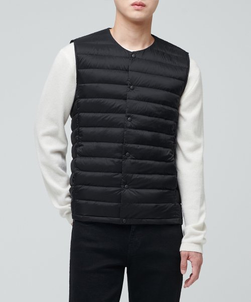 무신사 스탠다드(musinsastandard) 트랜스폼 라운드 넥 라이트 다운 베스트 [블랙]