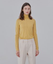 A TURTLENECK KNIT TOP_YELLOW