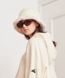 RABBIT FUR BUCKET HAT (IVORY)