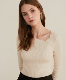 967 diagonal line neck button knit (ivory)