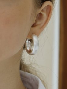 Know galaxy earring (Silver)