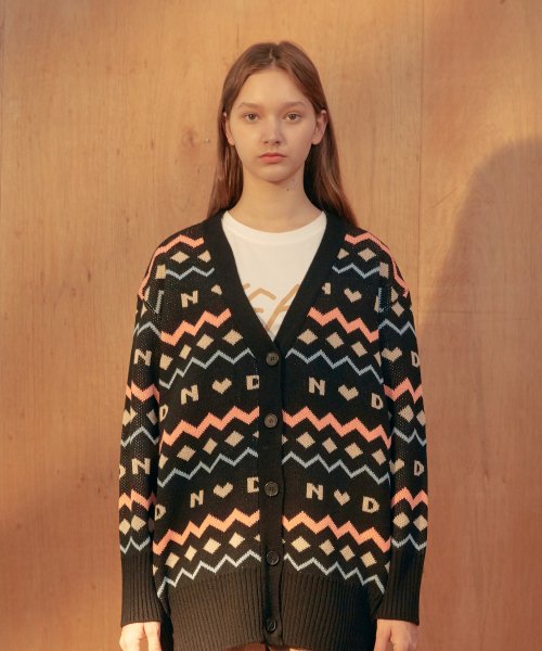 니어앤디어(near8dear) N&D 지그재그 니트 가디건 [블랙]