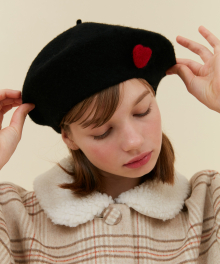 BROOCH POINT BERET_black