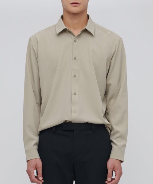 무신사 스탠다드(musinsastandard) 릴렉스 핏 실키 셔츠 [라이트 베이지]