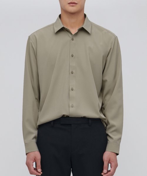 무신사 스탠다드(musinsastandard) 릴렉스 핏 실키 셔츠 [더스티 베이지]